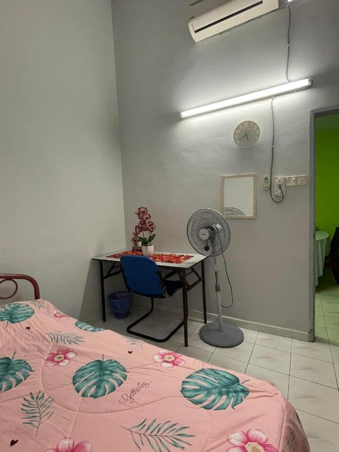 Homestaymuslim Di تيلوك إنتان المظهر الخارجي الصورة