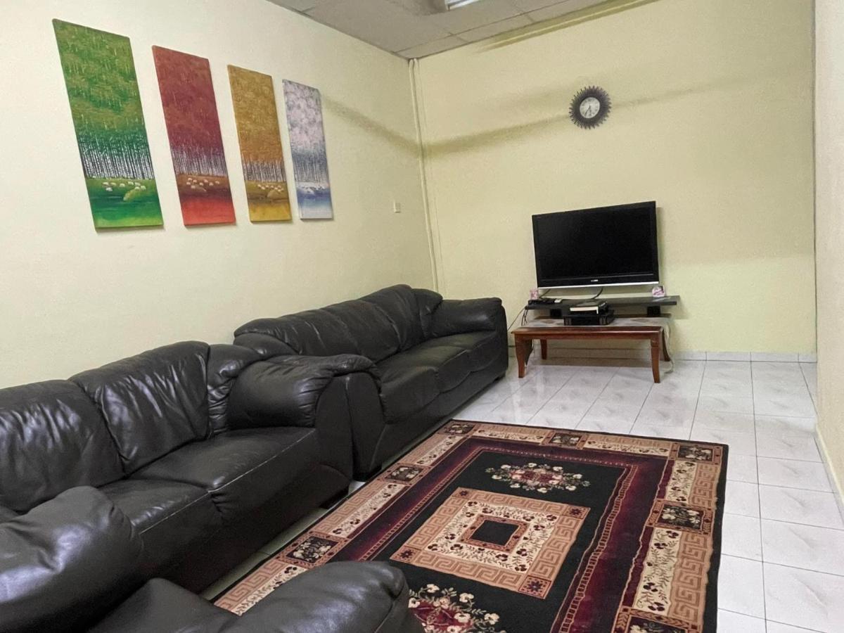 Homestaymuslim Di تيلوك إنتان المظهر الخارجي الصورة