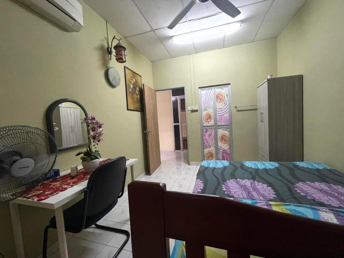 Homestaymuslim Di تيلوك إنتان المظهر الخارجي الصورة