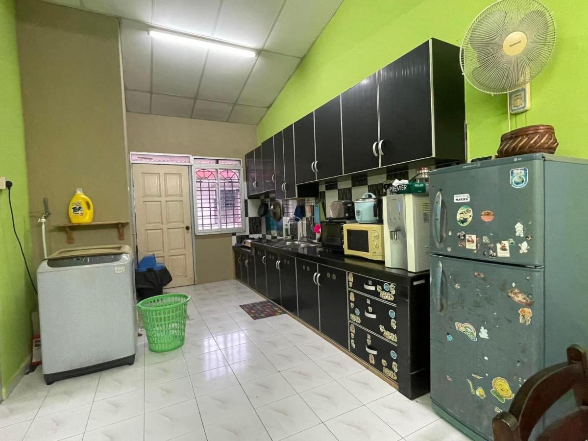 Homestaymuslim Di تيلوك إنتان المظهر الخارجي الصورة