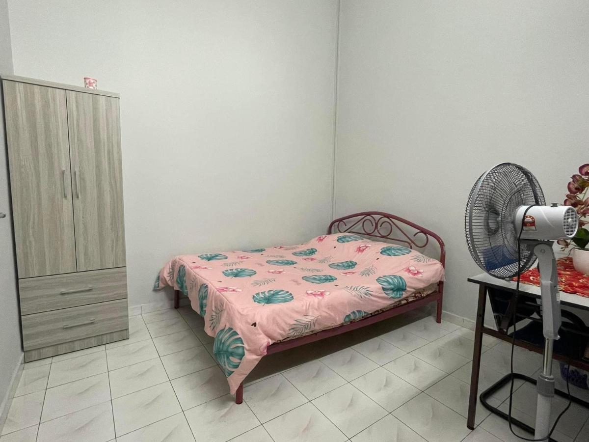 Homestaymuslim Di تيلوك إنتان المظهر الخارجي الصورة